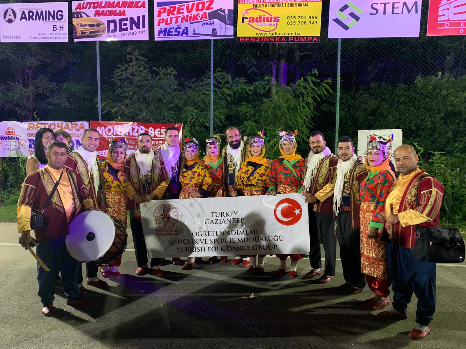 Antalya sıra gecesi ekibi performansı